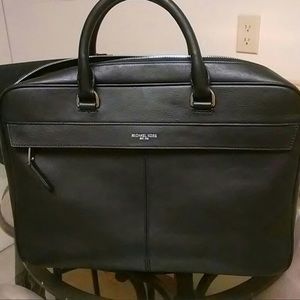 Men’s Gently Used Michael Kors Messenger Bag